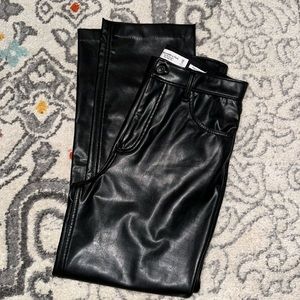 Abercrombie Size 6 straight leg vegan leather